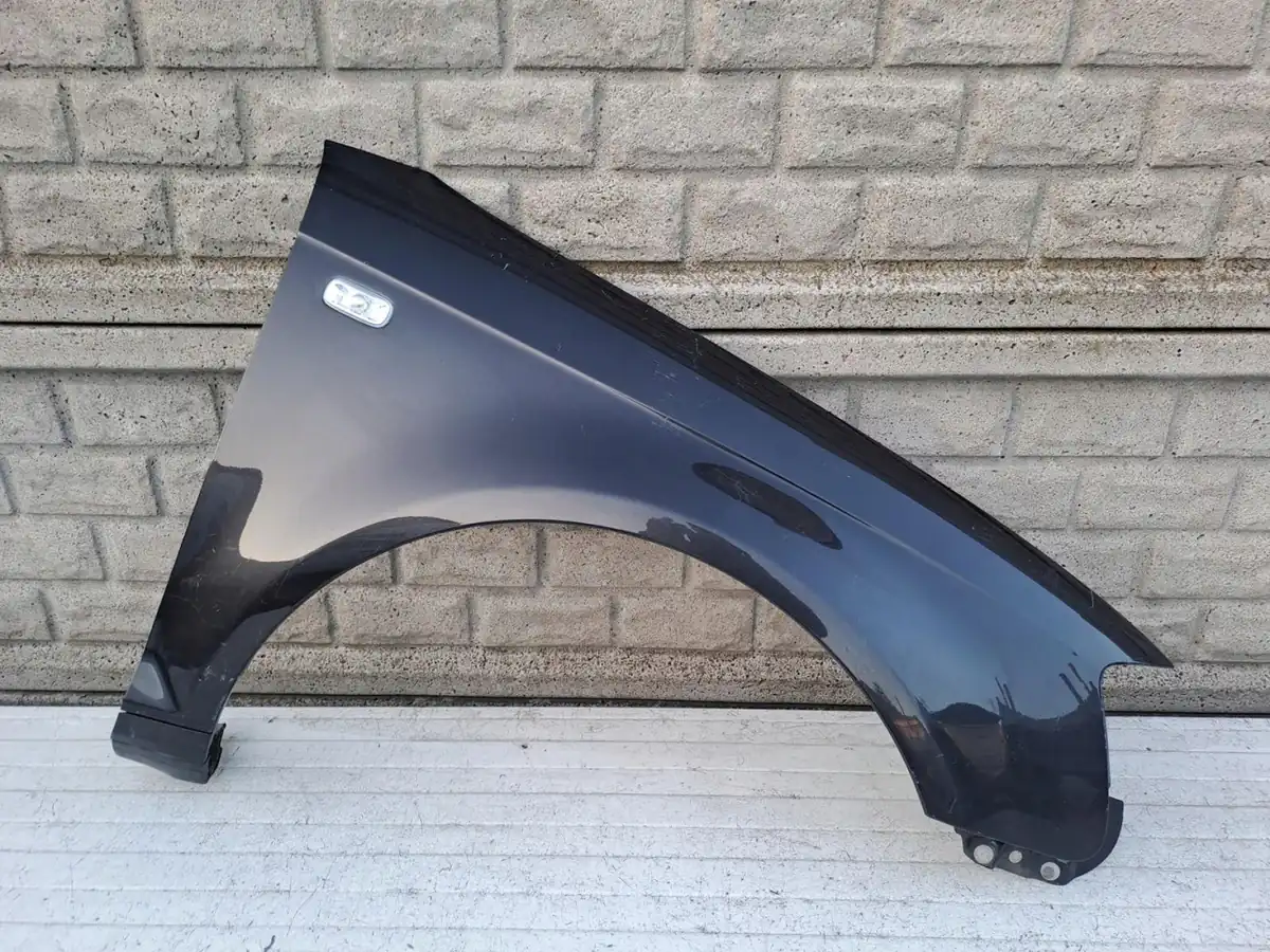 Aripa fata dreapta Audi A3 8p0 03 08 Przed Lift