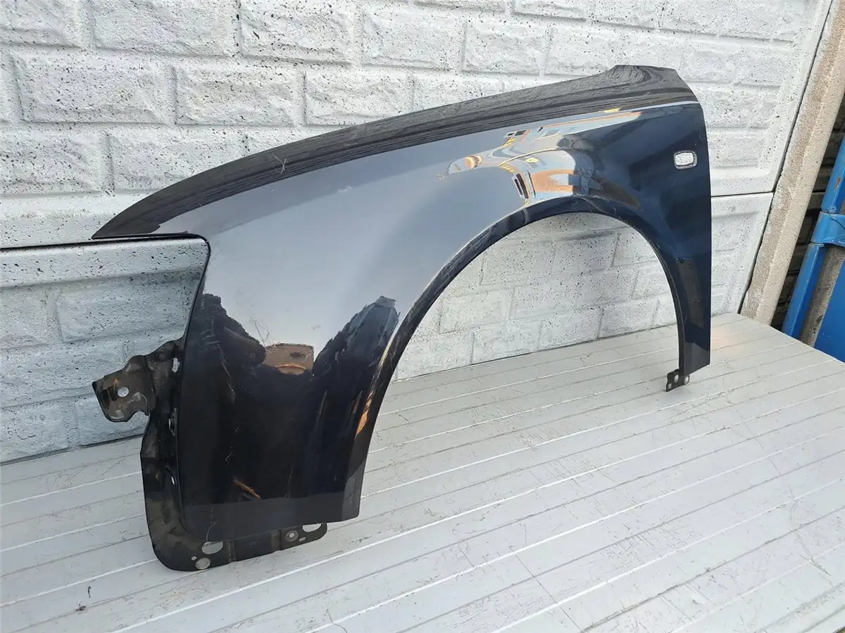 Aripa fata stanga Audi A4 B6 8e0 00 04