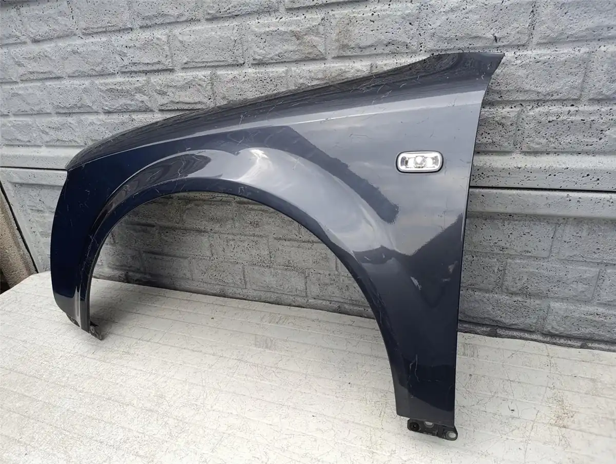 Aripa fata stanga Audi A4 B6 8e0 00 04