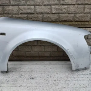 Aripa fata dreapta Audi A4 B6 8e0 Malysz 00 04