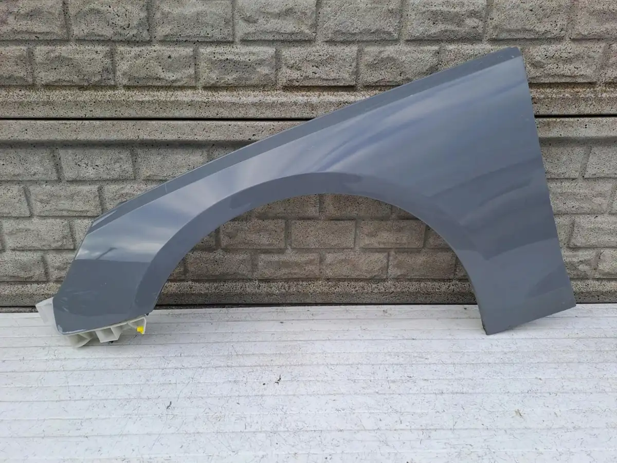 Aripa fata stanga Audi A4 B9 8w0 Lift 19 24