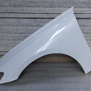 Aripa fata stanga Audi A5 3 B10 2024