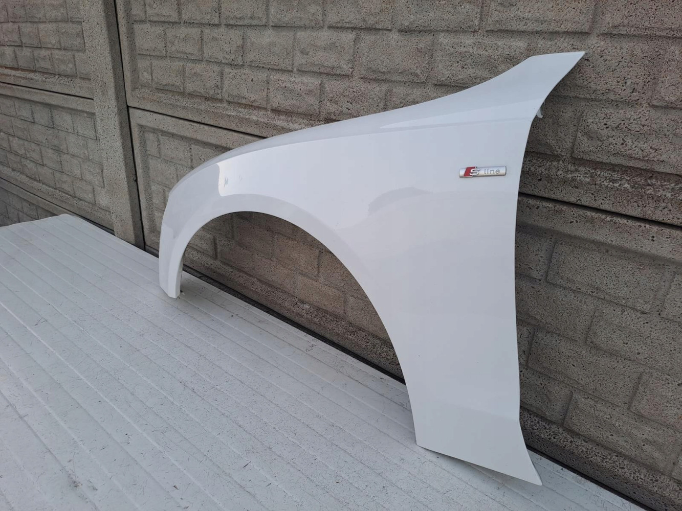 Aripa fata stanga Audi A5 8t0 2008 2016 - Image 3