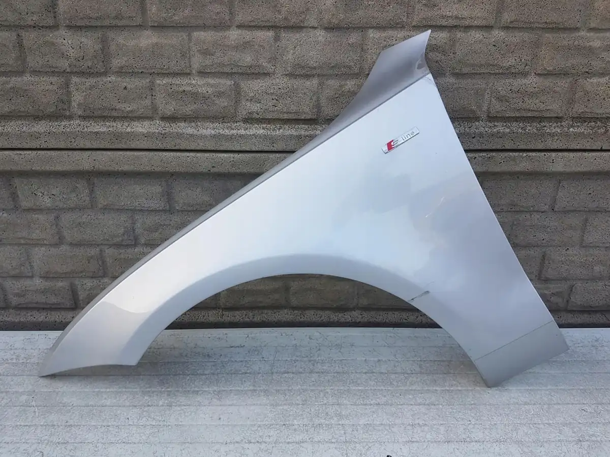 Aripa fata stanga Audi A7 4g 4g8