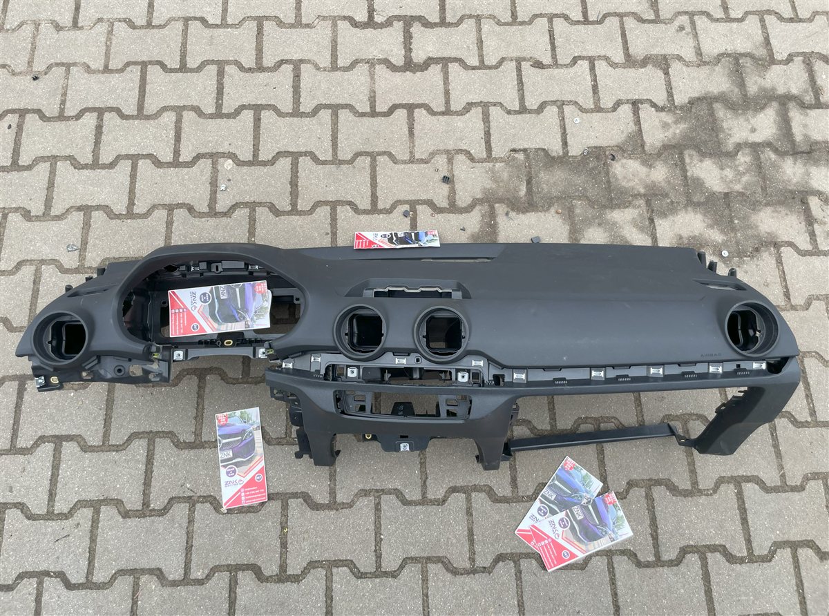 Audi Q2 81A Plansa Bord