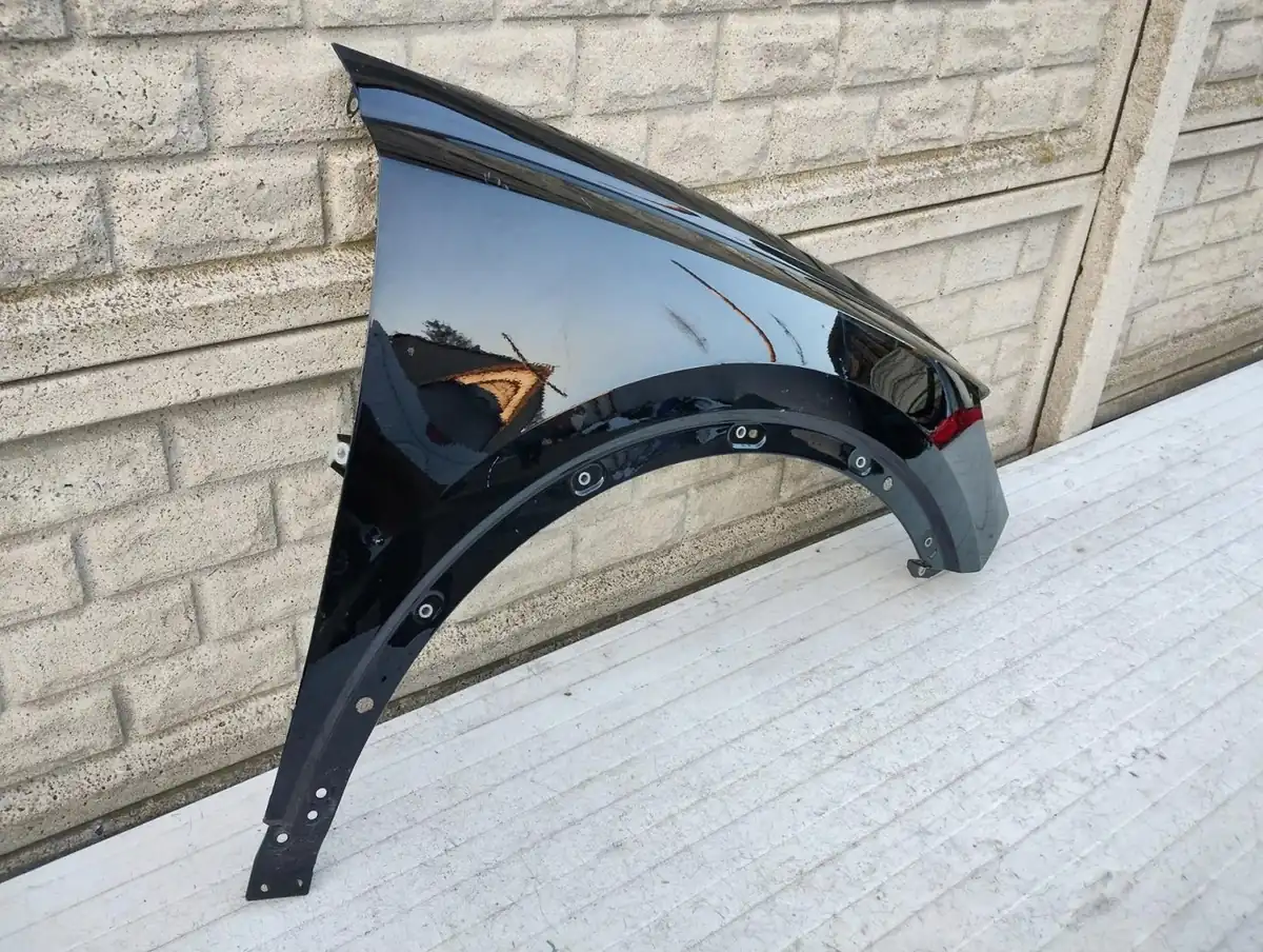 Aripa fata dreapta Audi Q3 Q 3 Ii 83a 2018 2024