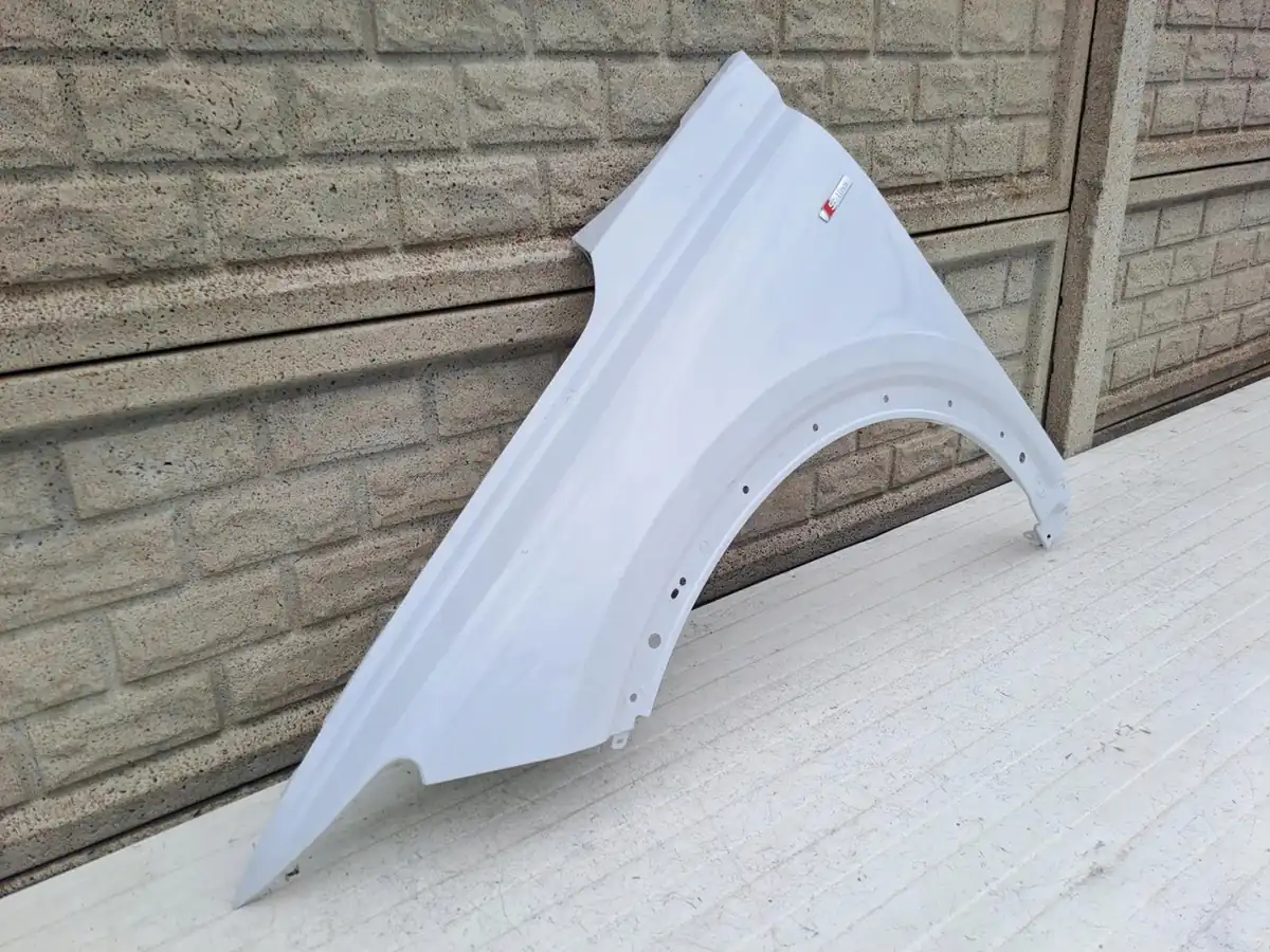 Aripa fata stanga Audi Q4