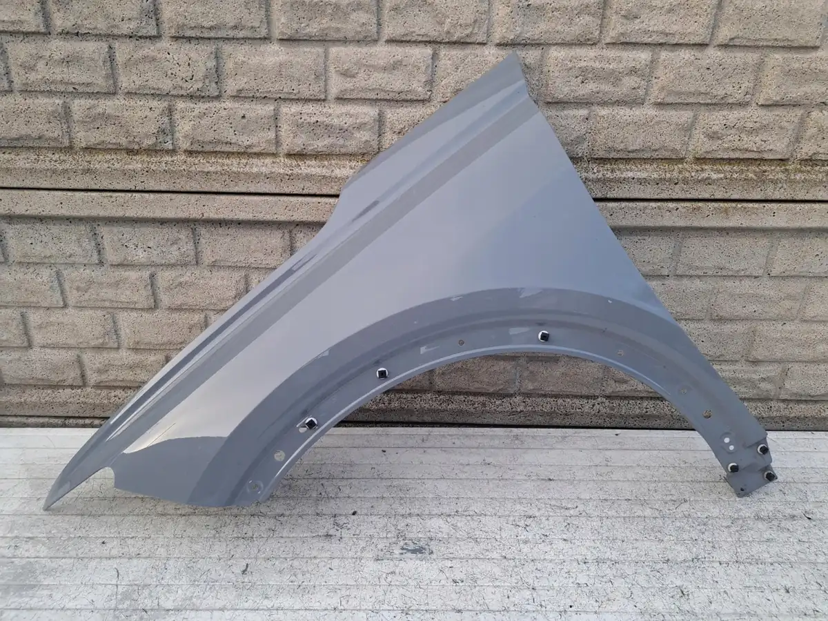Aripa fata stanga Audi Q4