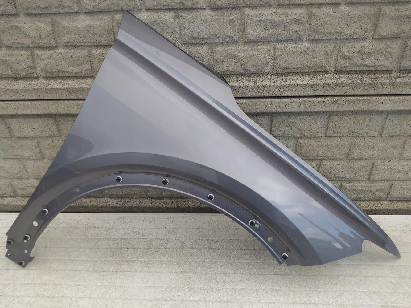 Aripa fata dreapta Audi Q4