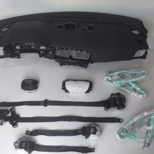 Audi Q5 80A Kit Cortine