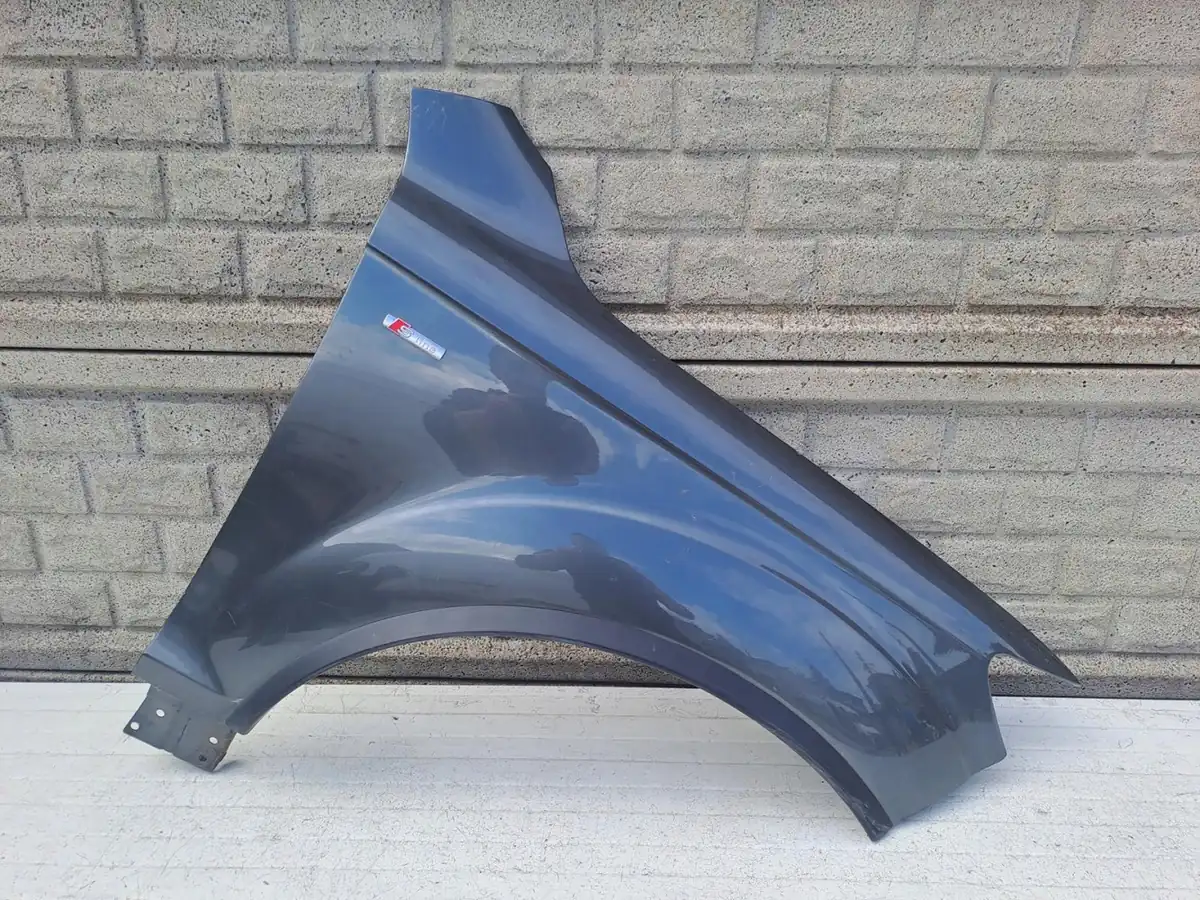 Aripa fata dreapta Audi Q7 4l 2005 2014