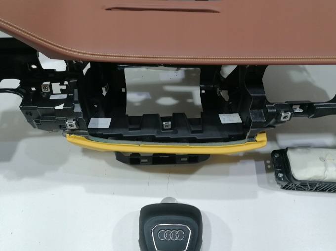 Audi Q7 4M Kit Maro