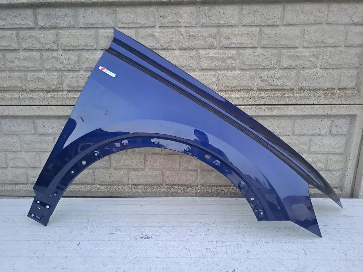 Aripa fata dreapta Audi Q8 Q 8