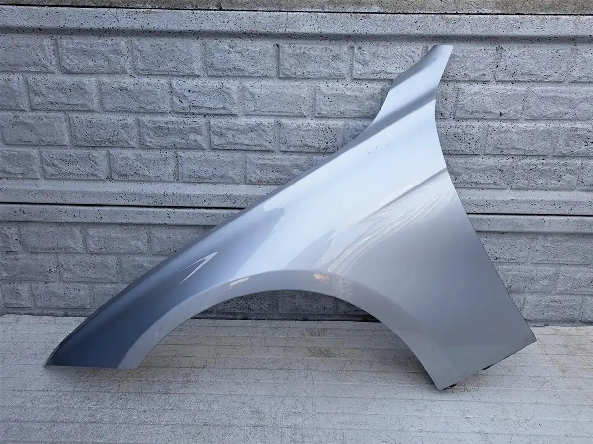 Aripa fata stanga BMW 3 F30 F31 2012 18 Oryginal