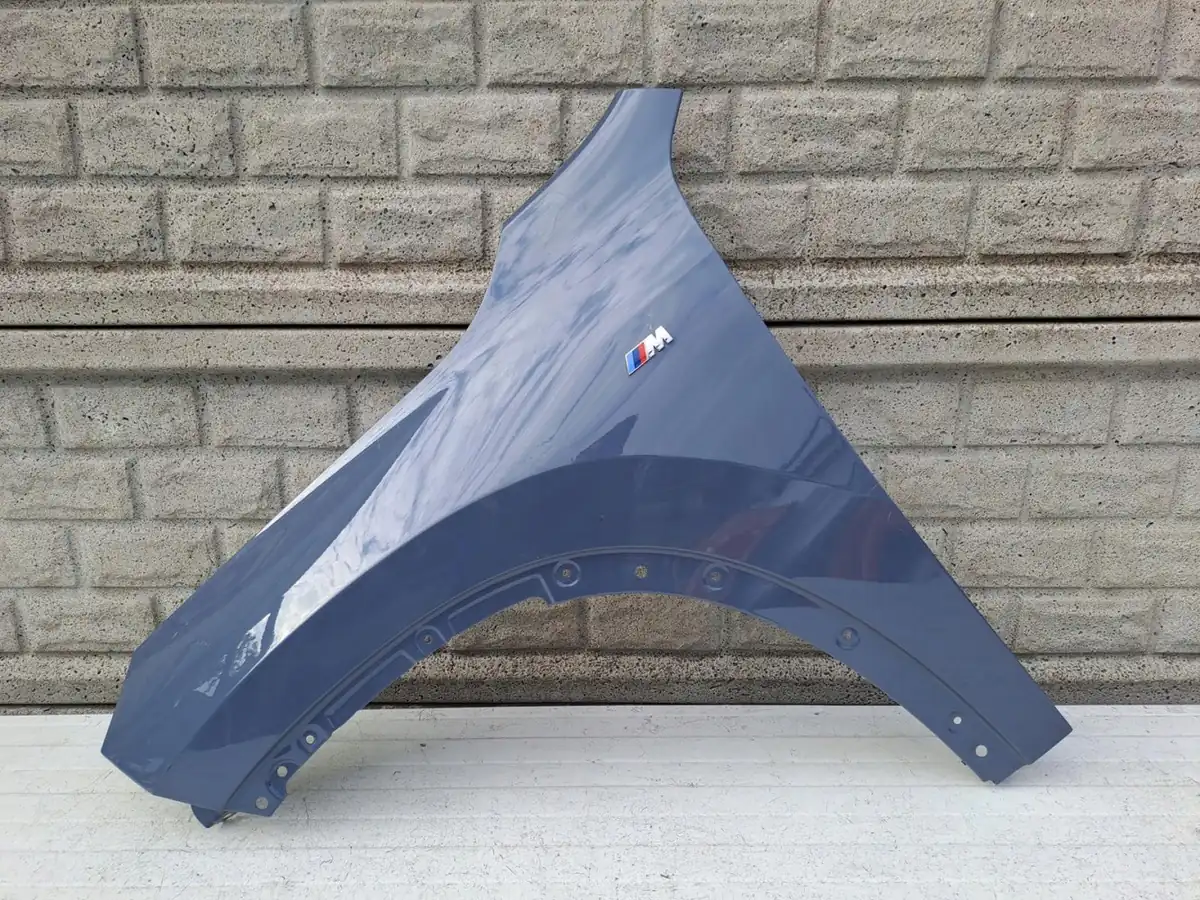 Aripa fata stanga BMW X1 U11 2022