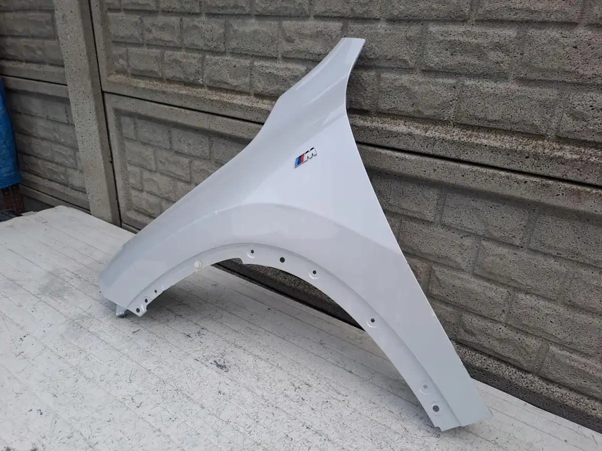 Aripa fata stanga BMW X1 U11 2022