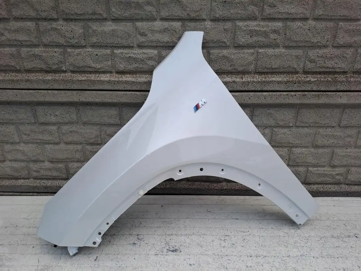 Aripa fata stanga BMW X1 U11 2022