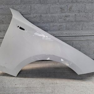 Aripa fata dreapta BMW 1 E81 E82 E87 E88 04 11 Oryginal