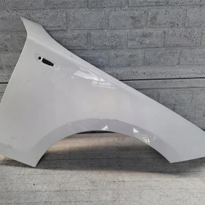 Aripa fata dreapta BMW 1 E81 E82 E87 E88 04 11 Oryginal