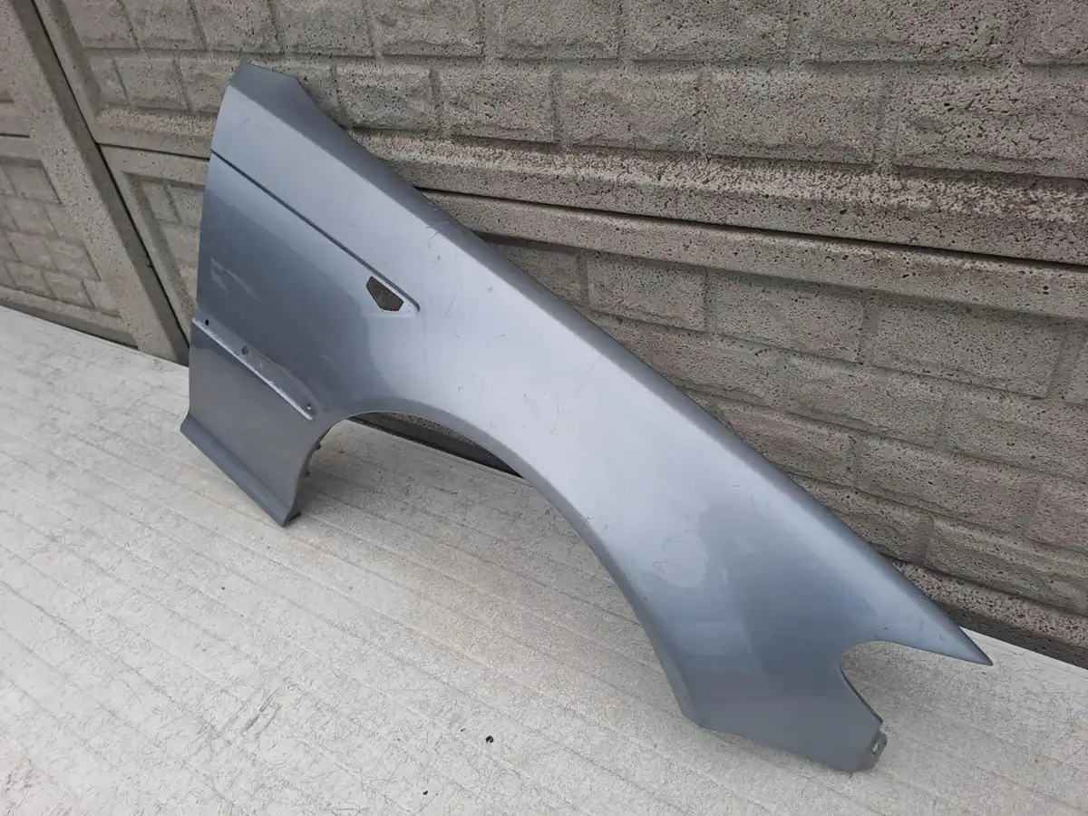 Aripa fata dreapta BMW 3 E46 Lift Coupe Cabrio