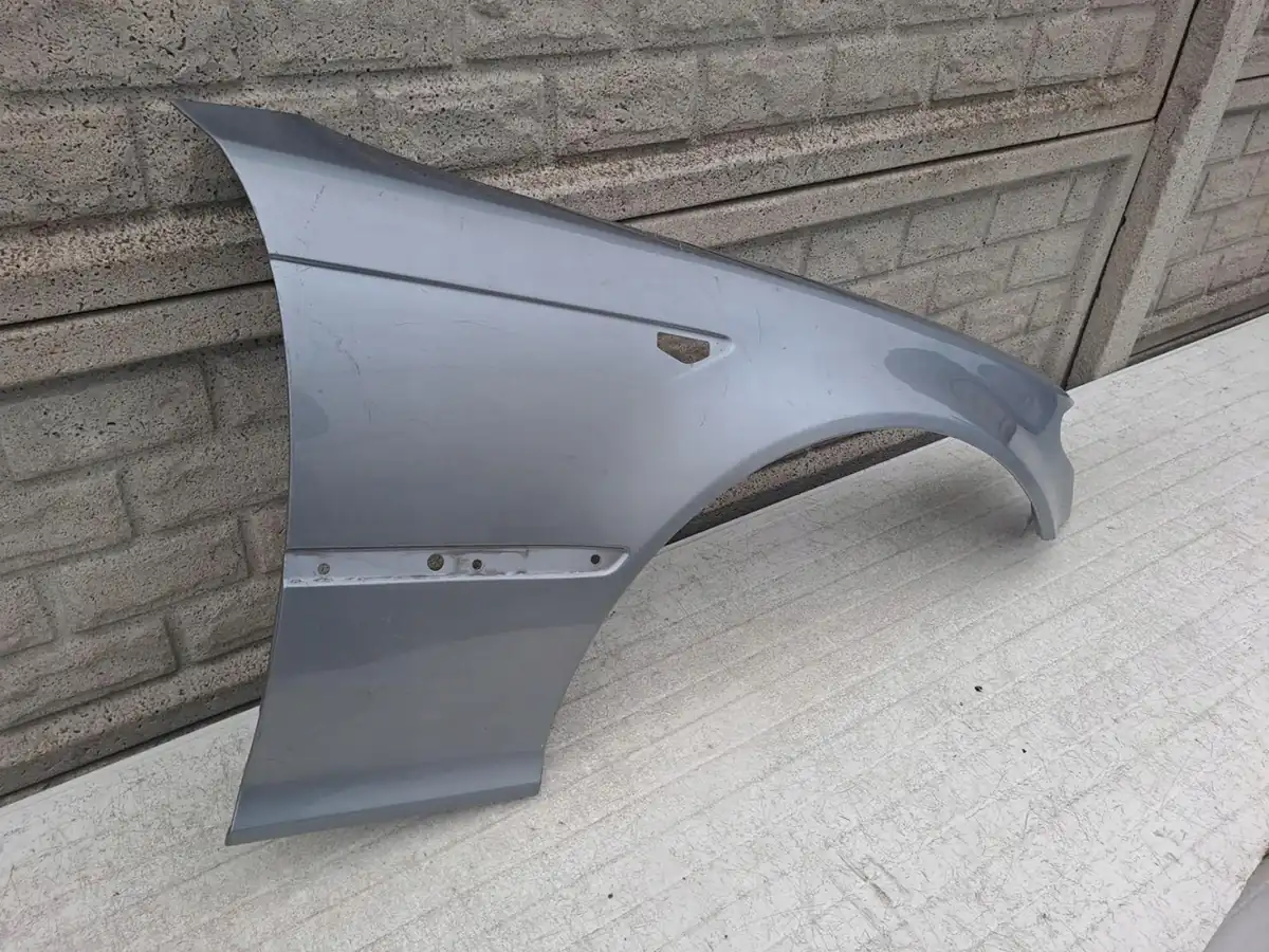 Aripa fata dreapta BMW 3 E46 Lift Coupe Cabrio