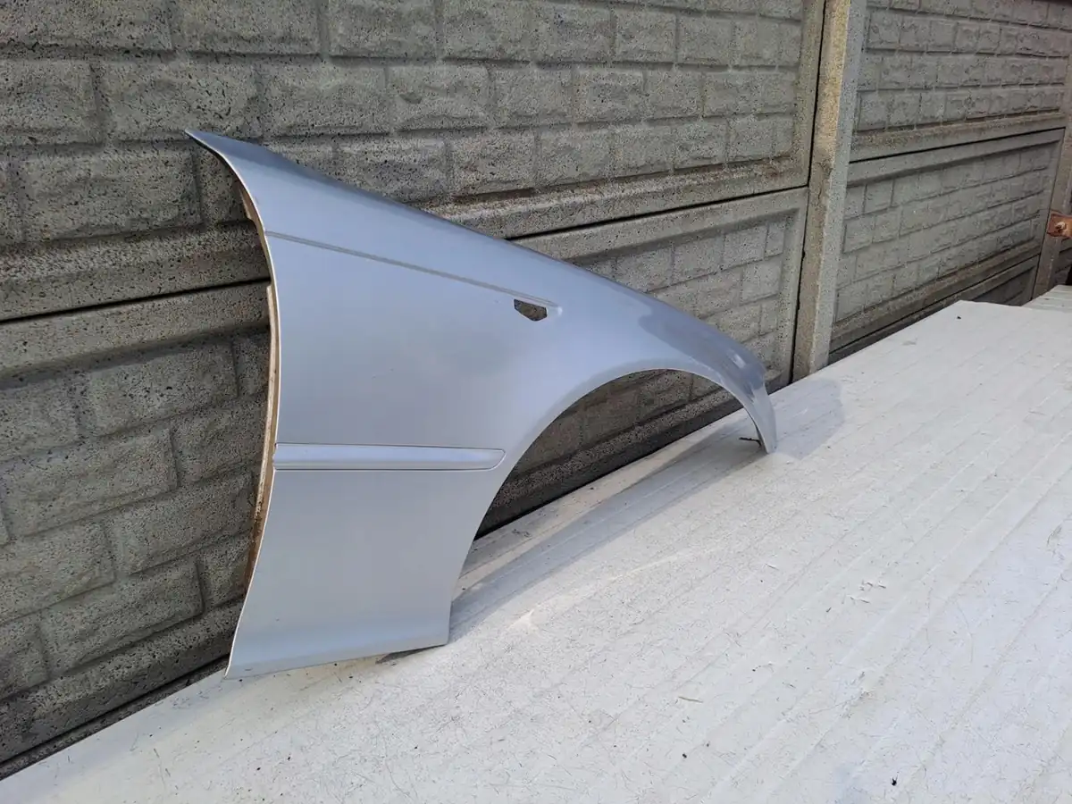 Aripa fata dreapta BMW 3 E46 Lift Coupe Cabrio