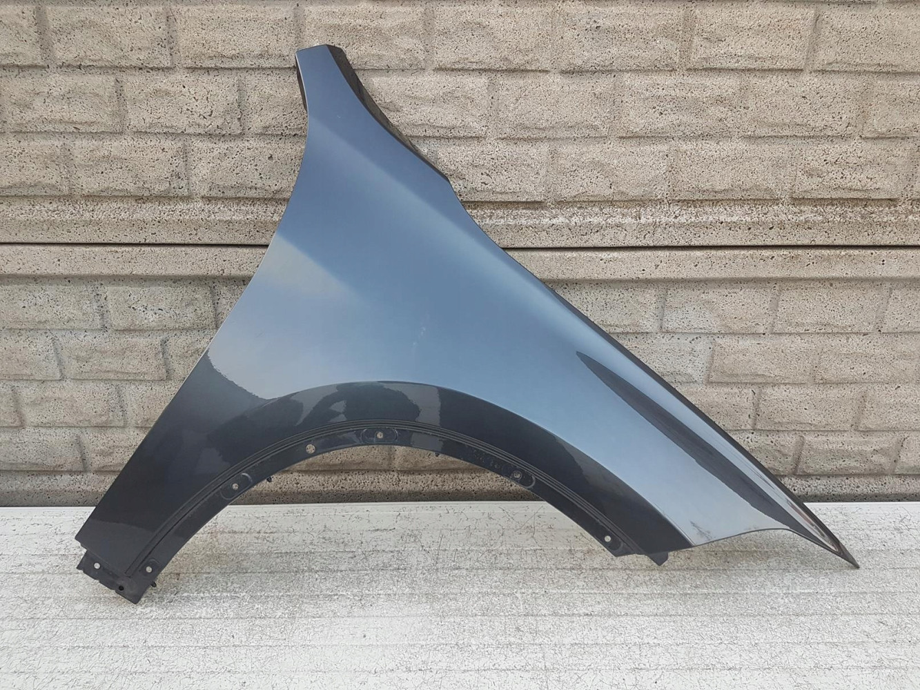 Aripa fata dreapta BMW X1 F48 2015 2022