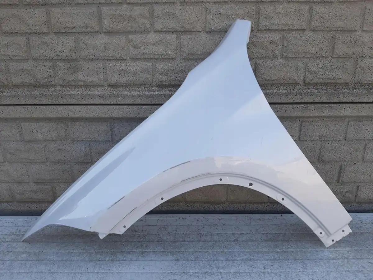 Aripa fata stanga BMW X1 F48 2015 2022
