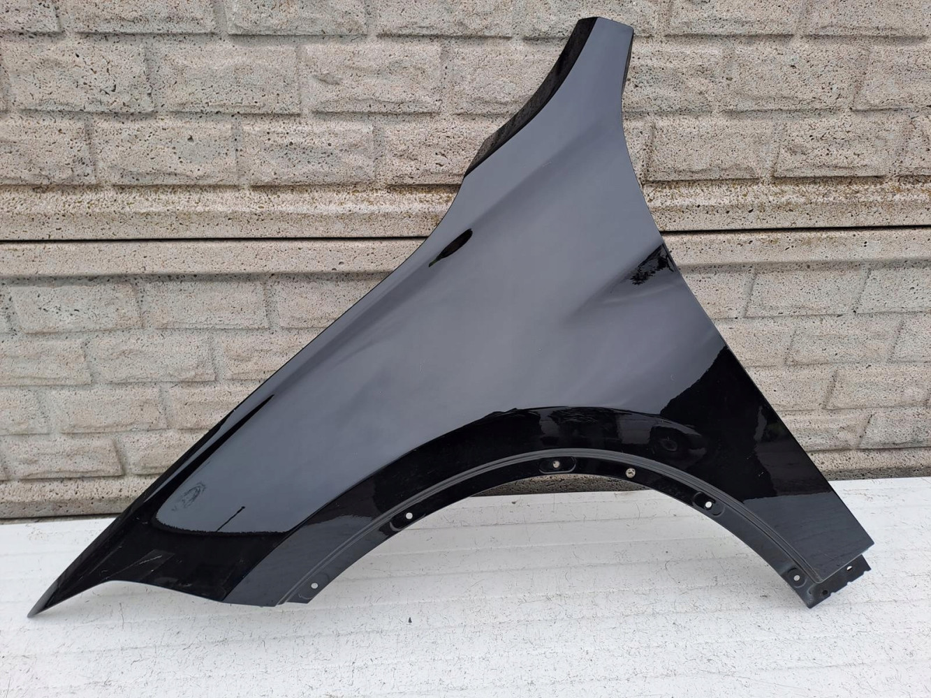 Aripa fata stanga BMW X1 F48 2015 2022