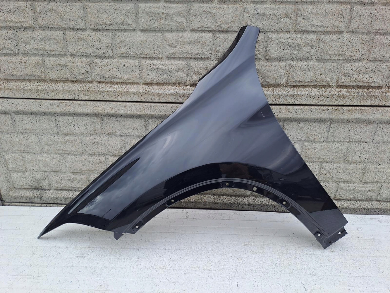 Aripa fata stanga BMW X1 F48 2015 2022
