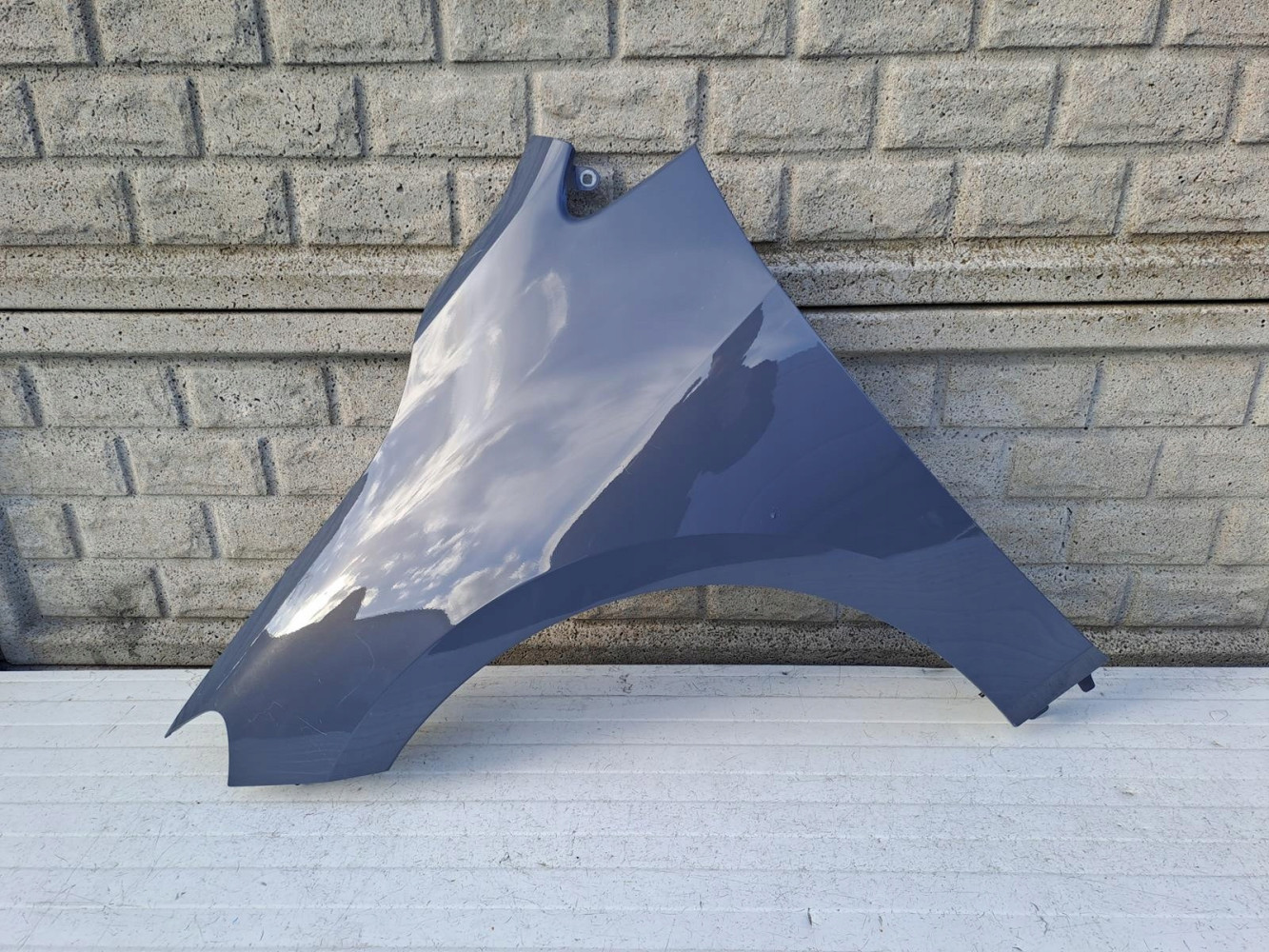 Aripa fata stanga BMW 2 Ii U06 U 06