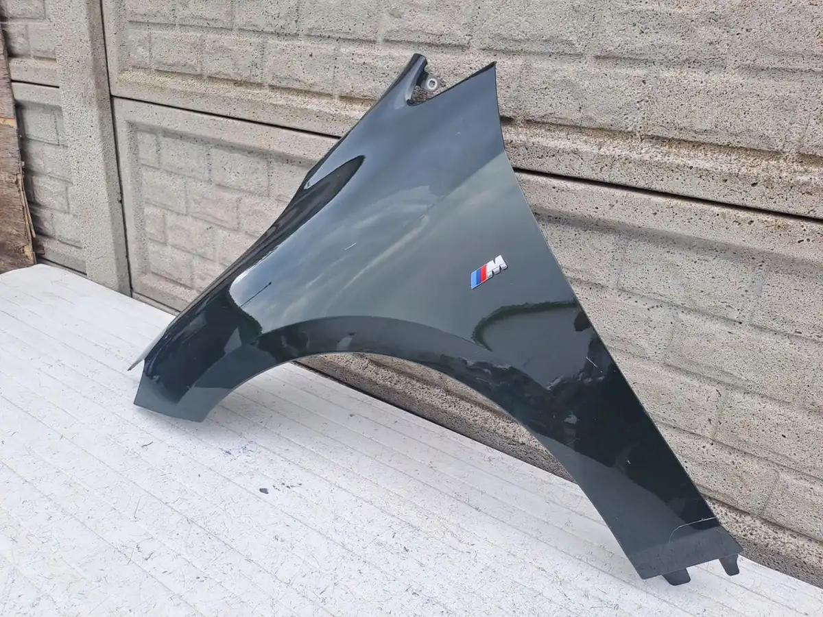 Aripa fata stanga BMW 2 Ii U06 U 06
