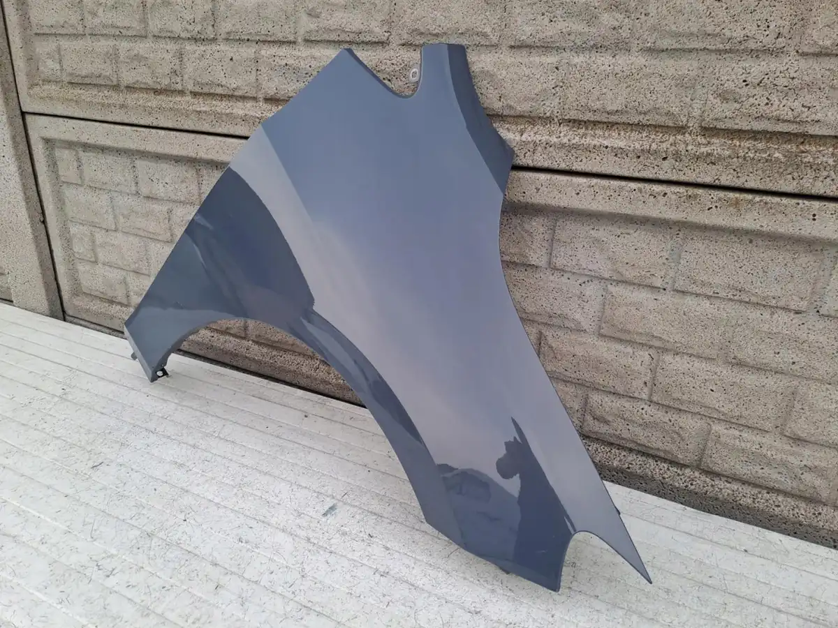 Aripa fata dreapta BMW 2 Ii U06 U 06