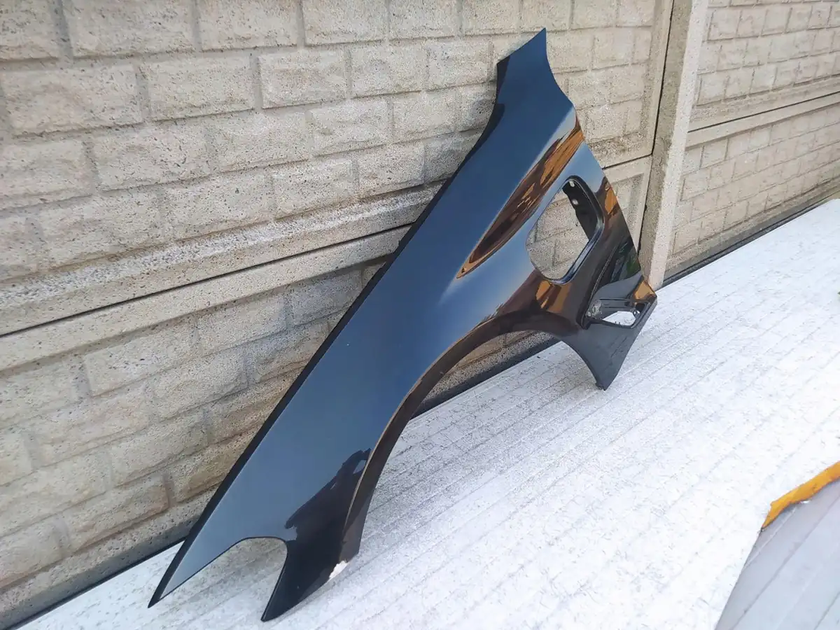 Aripa fata stanga BMW 5 G30 G31 Hibrid