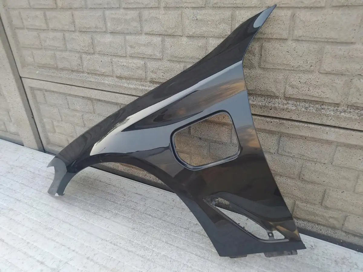 Aripa fata stanga BMW 5 G30 G31 Hibrid