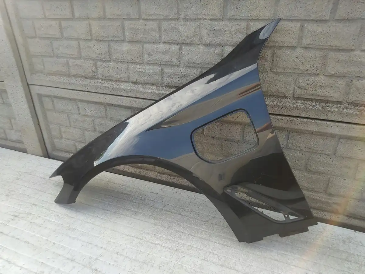 Aripa fata stanga BMW 5 G30 G31 Hibrid