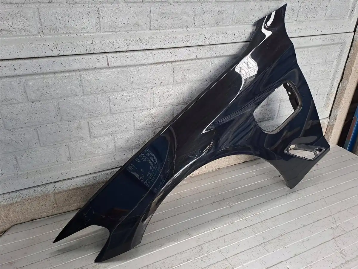 Aripa fata stanga BMW 5 G30 G31 Hibrid