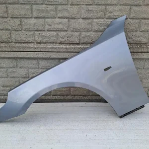 Aripa fata stanga BMW 5 V E60 E61 2003 2010