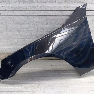 Aripa fata stanga BMW 5 V E60 E61 2003 2010