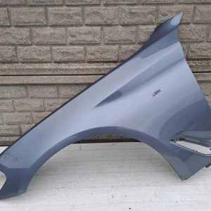 Aripa fata stanga BMW 5 V G30 G31 2017 2022