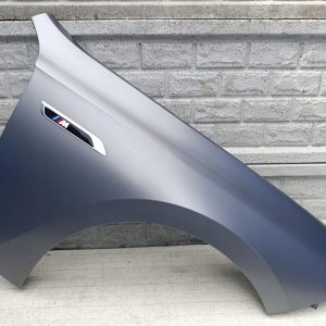 Aripa fata dreapta BMW 7 G70 2022
