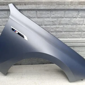Aripa fata dreapta BMW 7 G70 2022