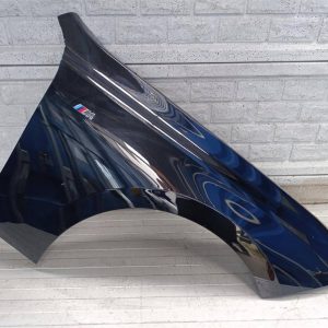 Aripa fata dreapta BMW 7 G70 2022