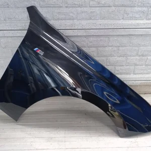 Aripa fata dreapta BMW 7 G70 2022