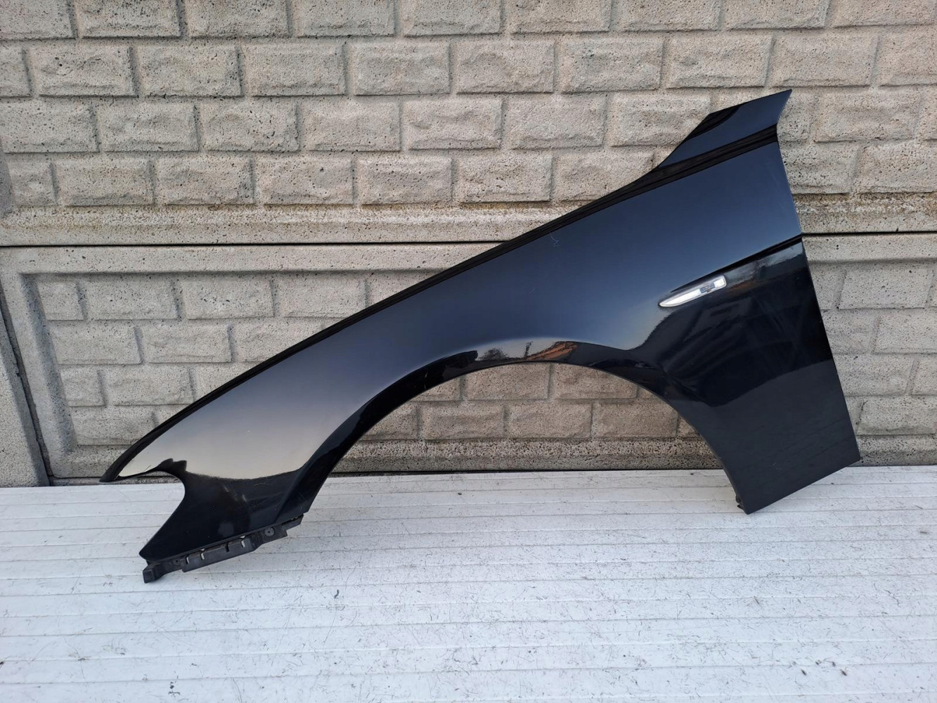 Aripa fata stanga BMW 7 Vii E65 E66