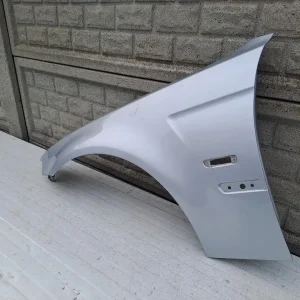 Aripa fata stanga BMW E46 E46 Compact