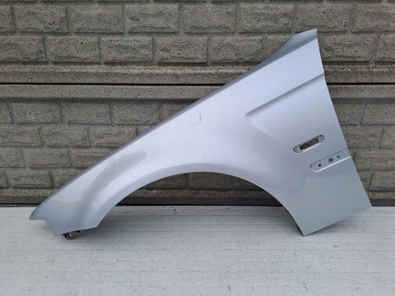 Aripa fata stanga BMW E46 E46 Compact