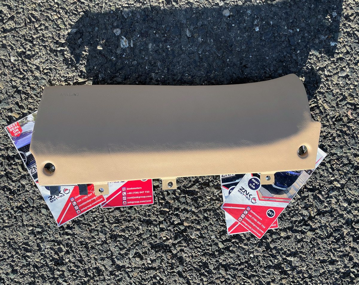 Bmw F25 Airbag Genunchi