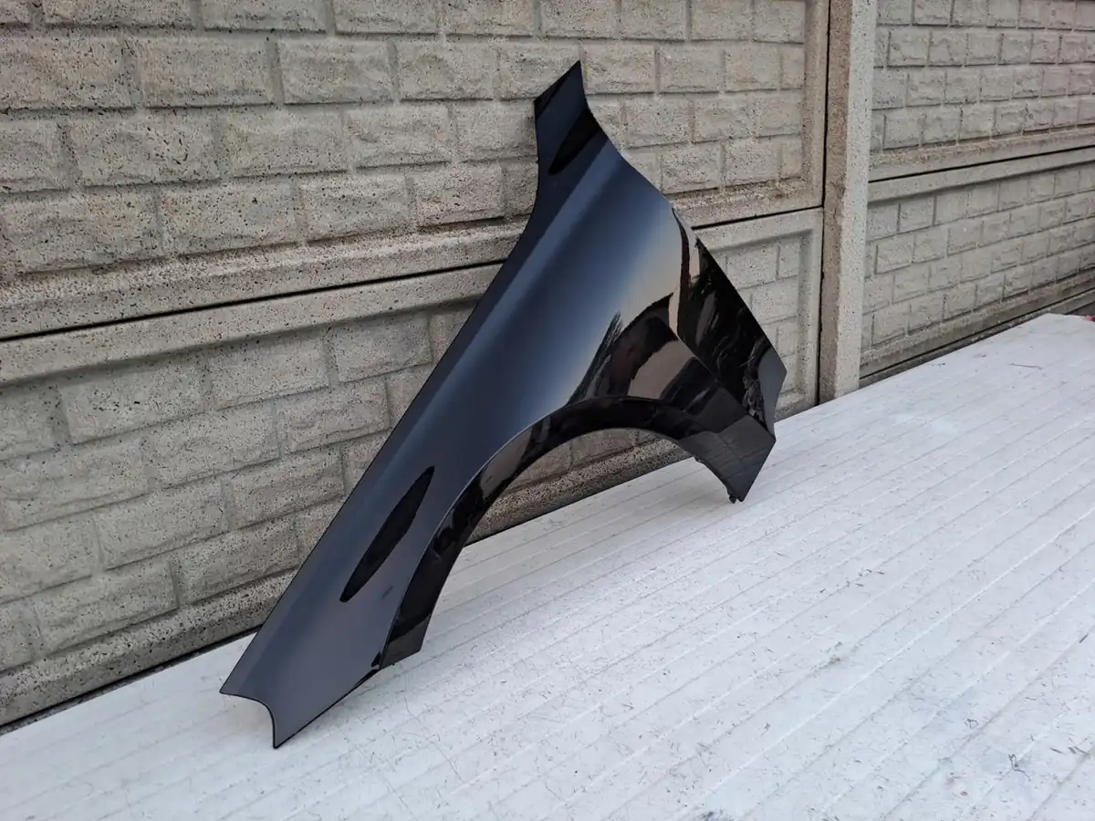 Aripa fata stanga BMW G42