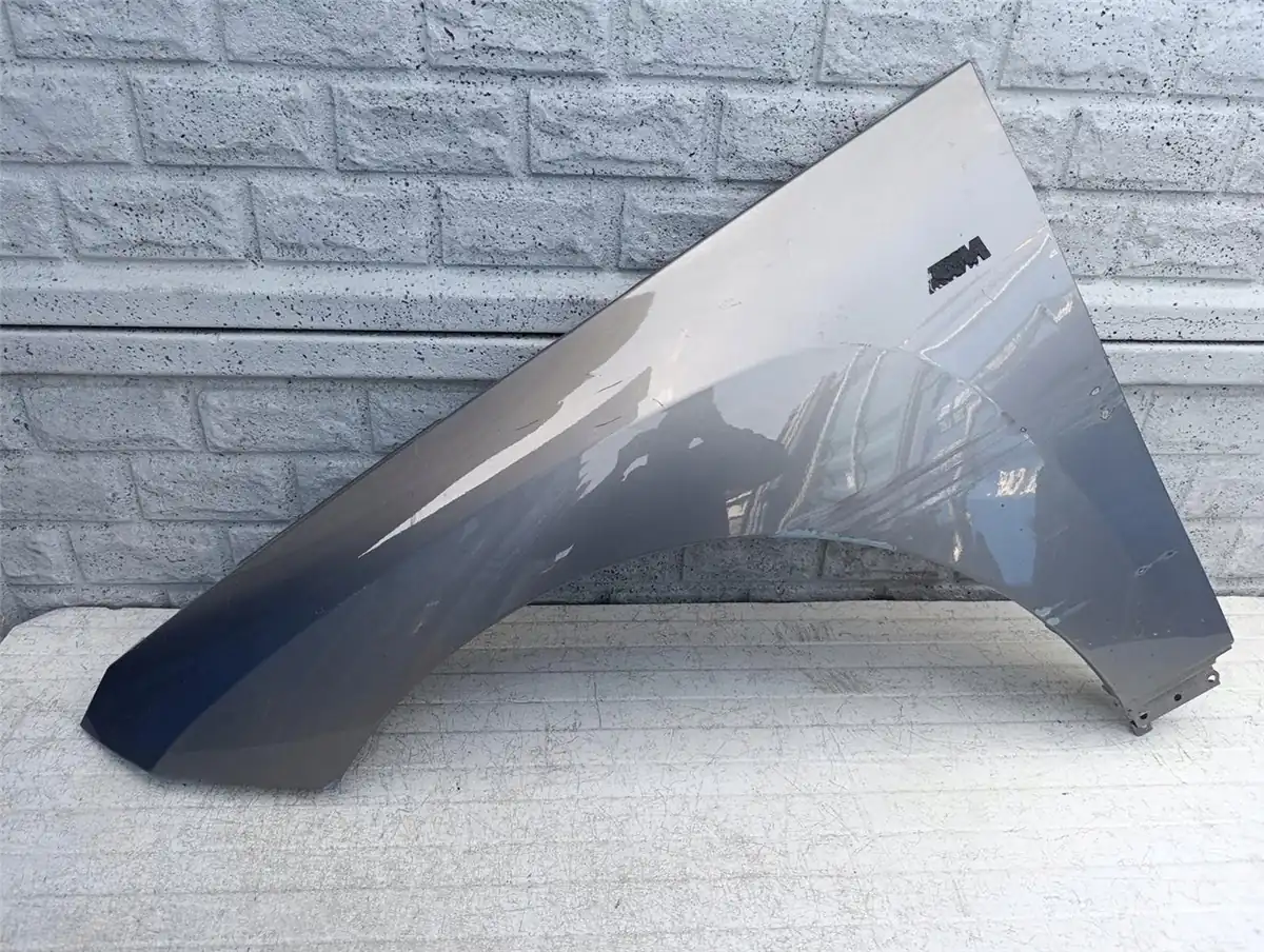 Aripa fata stanga BMW Ix I X